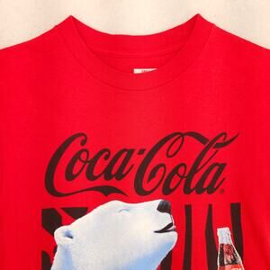 Coca Cola Short Sleeve Pullover Casual Graphic T-Shirt Mens Size Small S Red